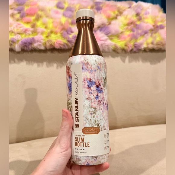 Stanley x Calia 20-Ounce All Day Slim Bottle in a Floral Design - Picture 3 of 4